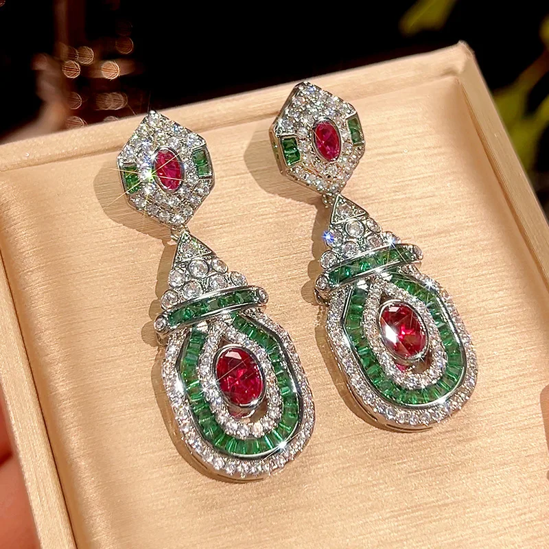 

2025 New Palace Style Geometric Square Emerald Zircon Earrings Fashionable New Earrings for Women