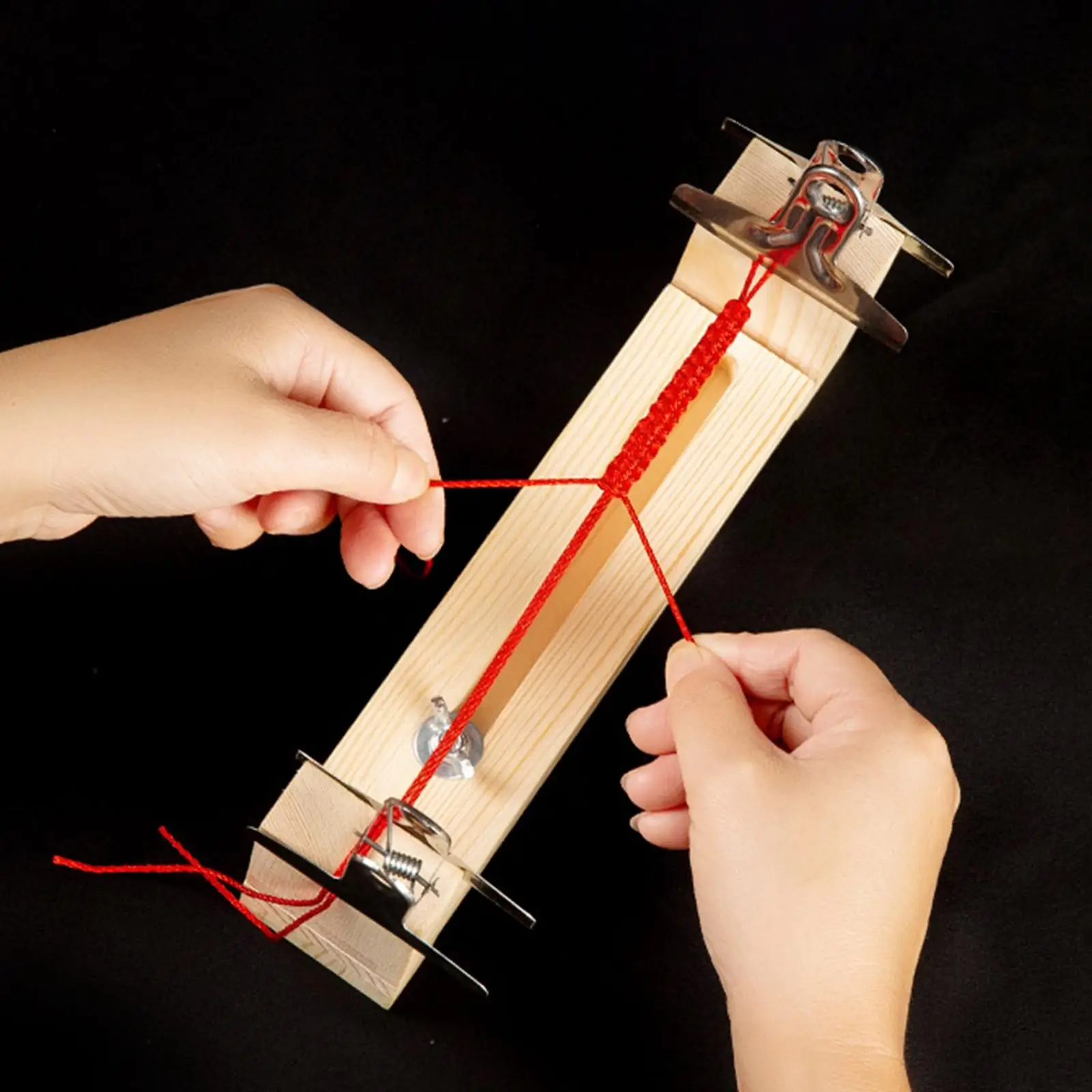Wooden Paracord Jig Bracelet Maker Kits Adults Gifts Wristband Maker Adjustable Length for Family Friend Jewelry Making Braiding