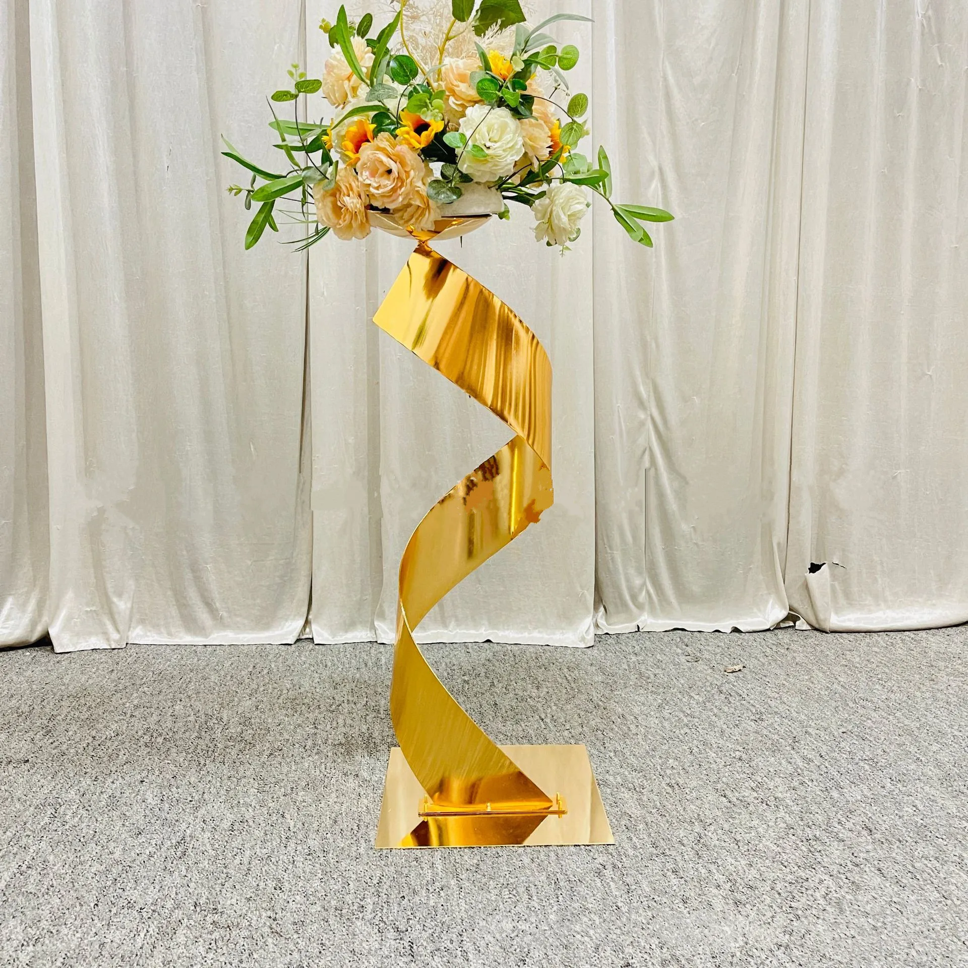 2/5/10PCS Gold Flower Road Lead Metal Wedding Table Centerpieces Event Party Home Hotel Decoration