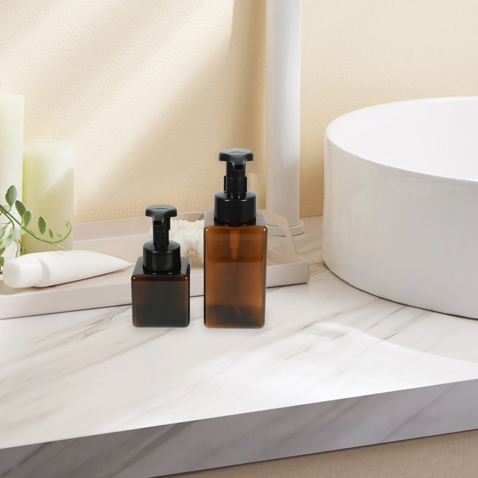 4 Stück quadratische Schaumstoff-Pumpflaschen, nachfüllbar, Kunststoff, für Reisen, Shampoo, tragbar, leer, für Reisen, Toilettenartikel, Behälter