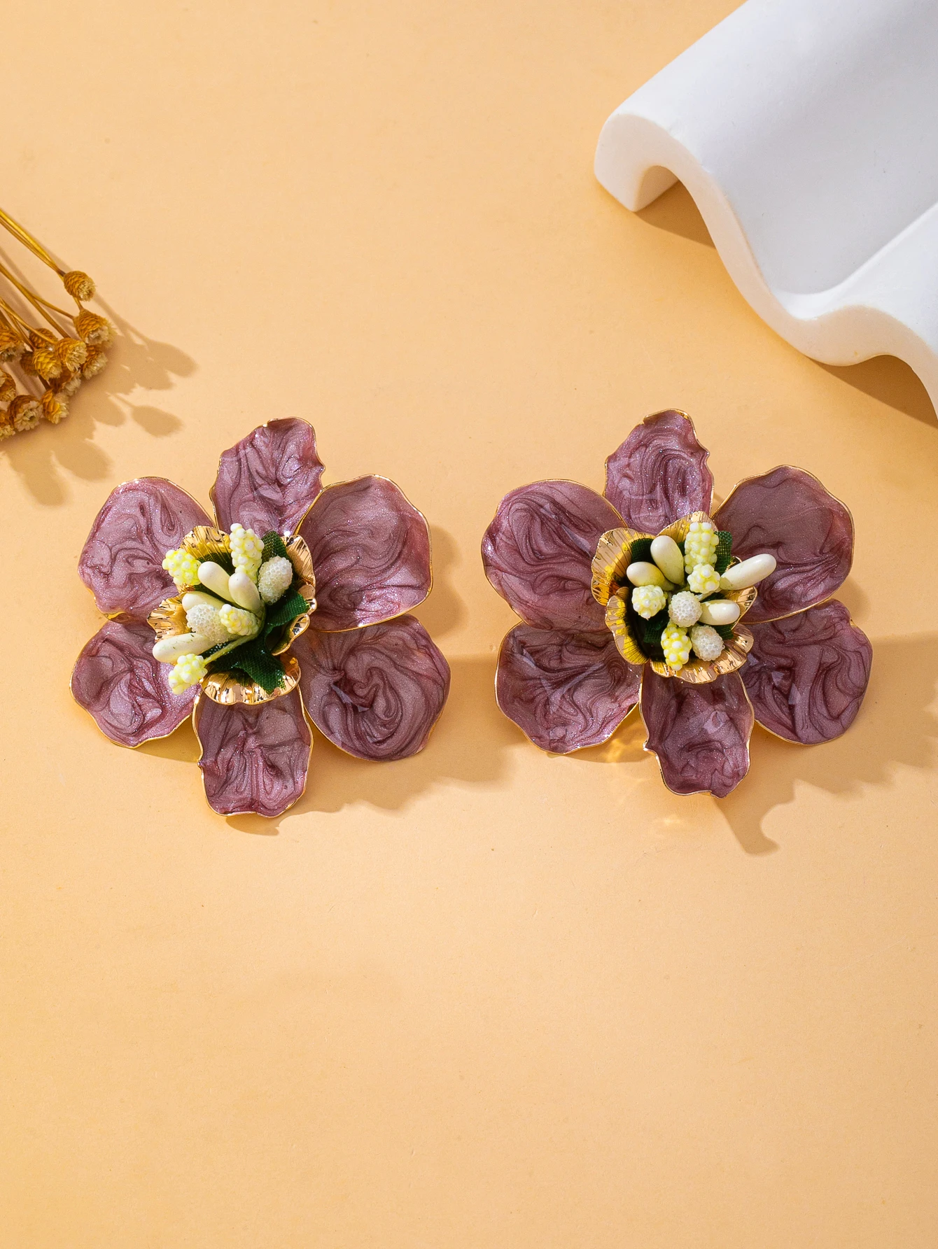Vintage Purple Large Flower Earrings for Women, Resin Floral Exaggerated Earrings, Party Wedding Fashion Accessories