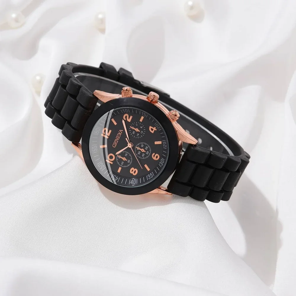 Black and White Rubber Straps Circular Dial Quartz Watch Combination Bracelets Suitable for Daily Life