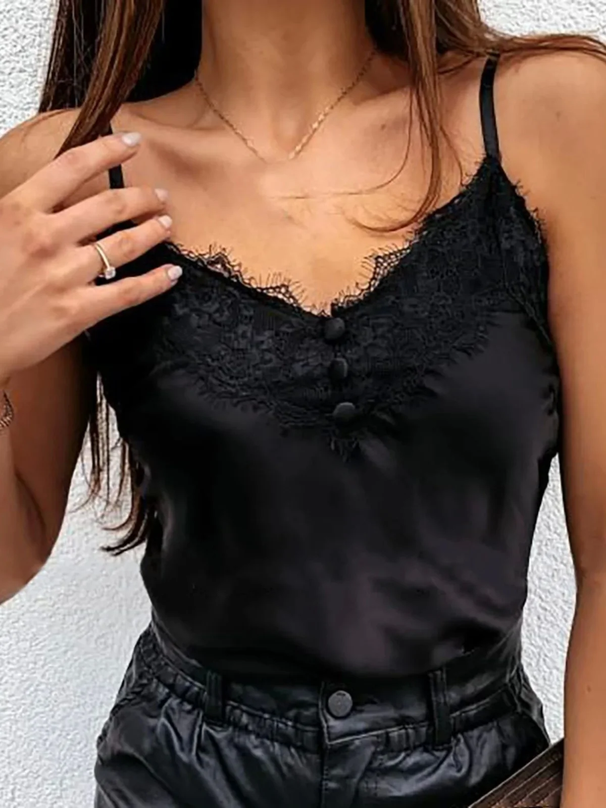 

Lace Patchwork V-Ne Color Women's Strap T-irt Street Sle Slim Fit Summer Regular Length Faionable Top