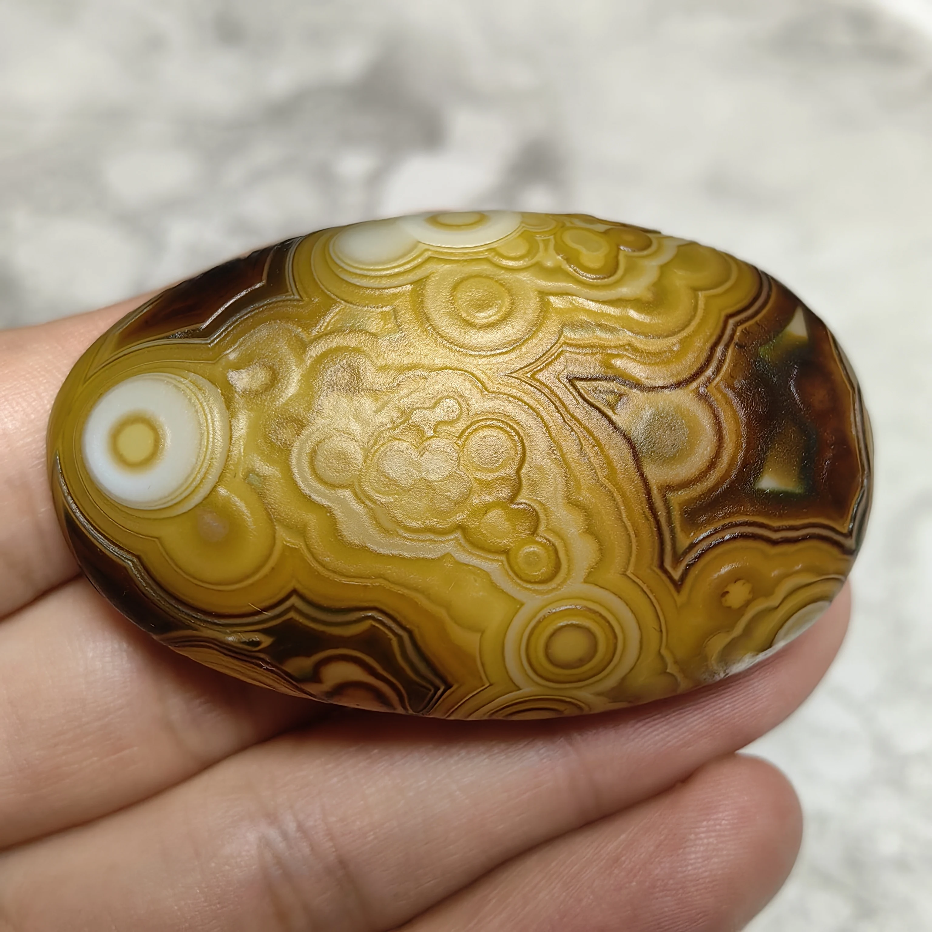 

Unprocessed Divine Eye Agate Natural Sardonyx Crystal for DIY Jewelry Making, Meditation, Wealth Attraction & Spiritual Defens