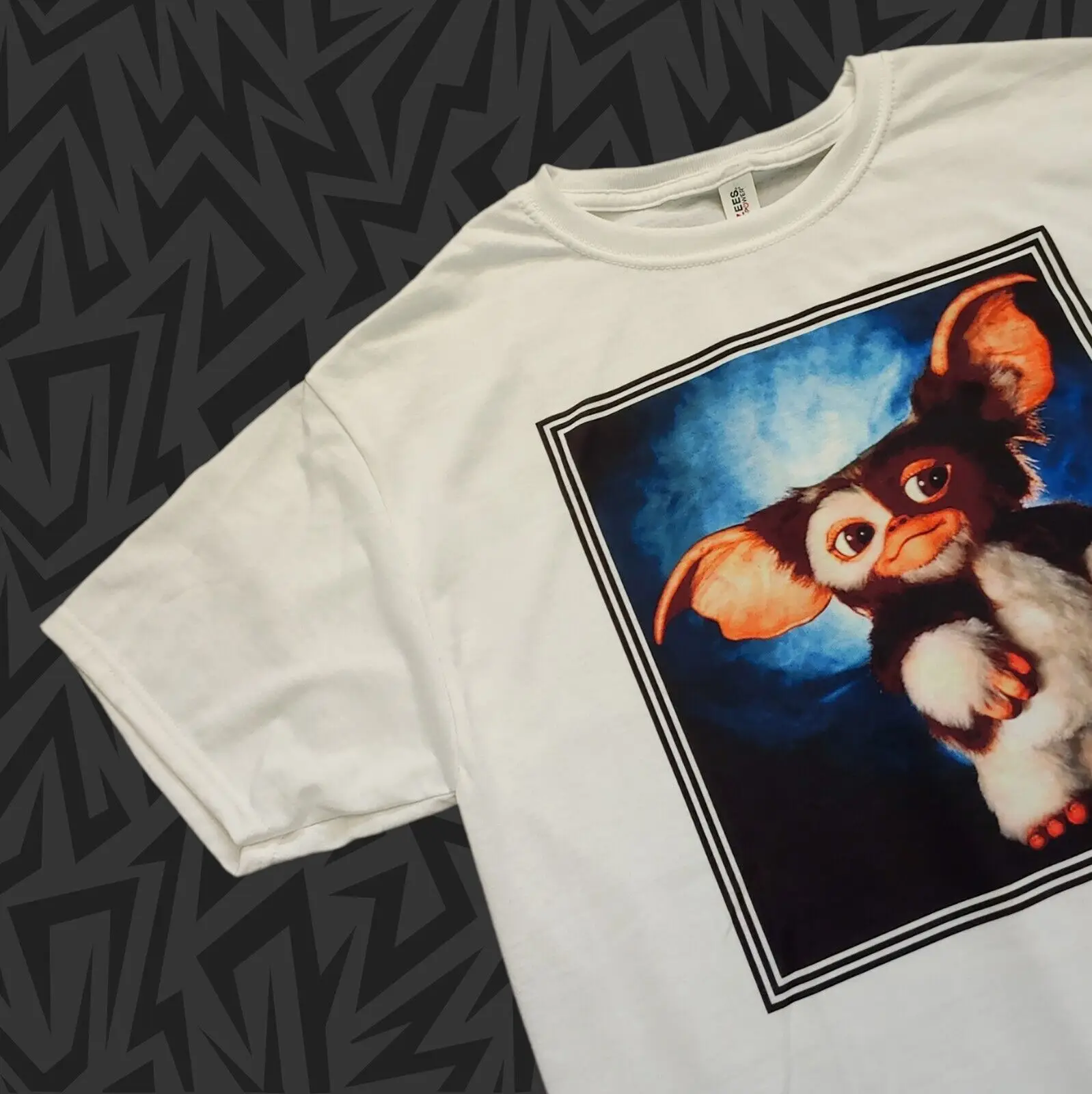 New GREMLINS T-Shirt GIZMO the MOGWAI Portrait vtg 80s Cult Classic Movie S-2XL