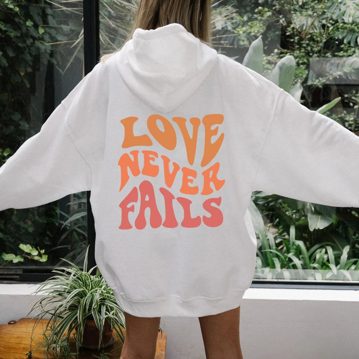 

Colorful LOVE NEVER FAILS Women Hoody Sweatshirt Positive Trendy Aesthetic Tumblr Pocket Hoodie Fashion Casual Jumper