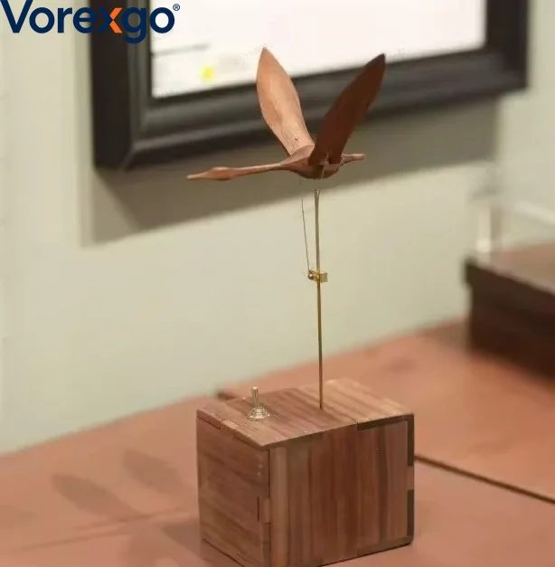Flying swan, solid wood handmade creative smart tabletop ornament birthday gift toy