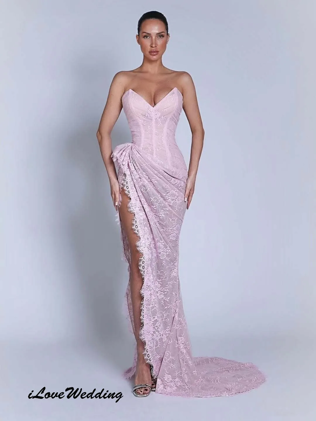 Vestidos de fiesta atractivos con cuello en V de encaje rosa 2025 Vestidos de noche de sirena plisados Vestidos formales de tren de barrido Vestido de fiesta de boda personalizado