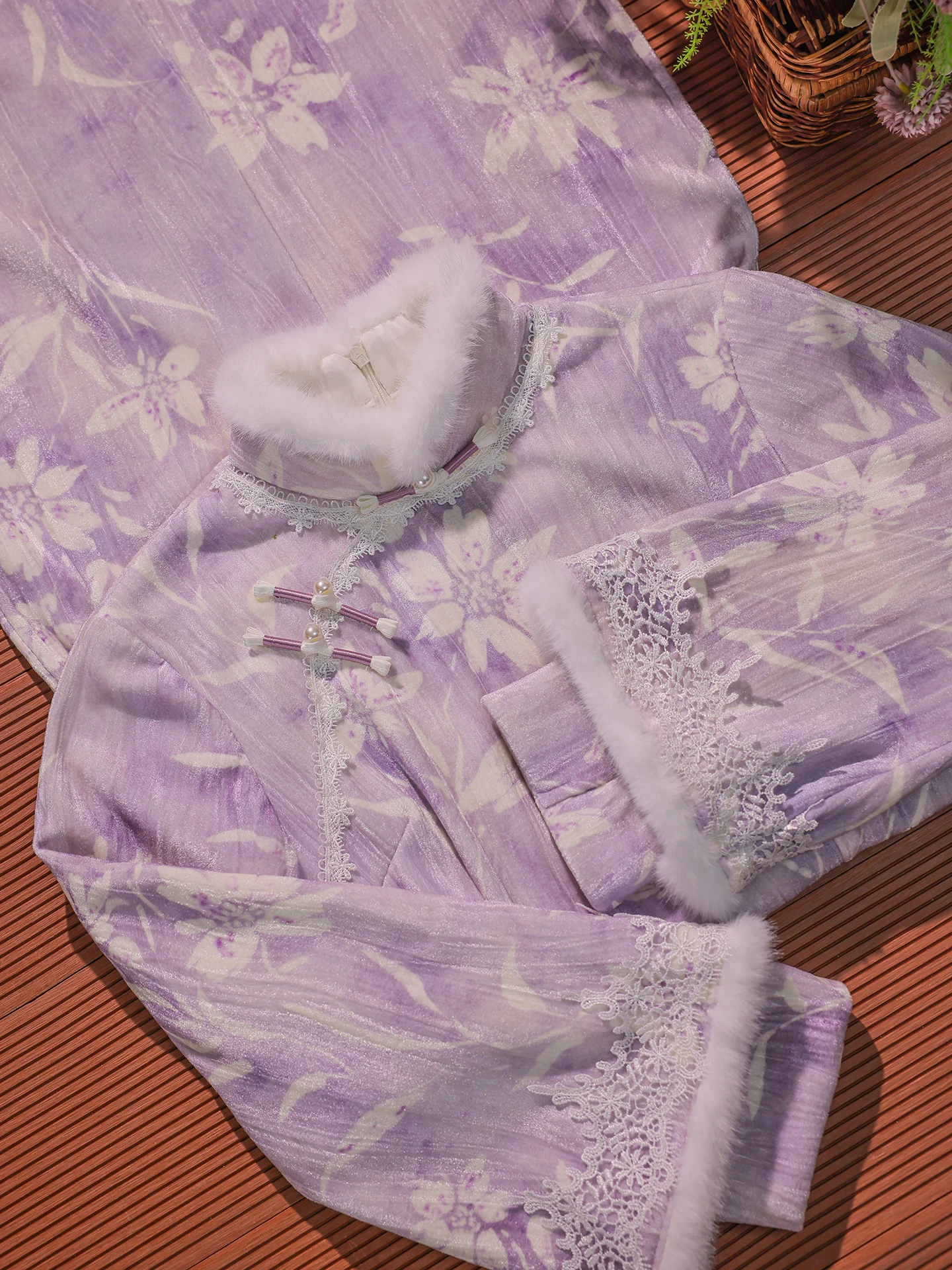 

Stunning Purple Young Sle New Chinese Dr Winter Wear Women's Daily Wear New Year's Robe Beautiful Floral Pattern Long Sl...