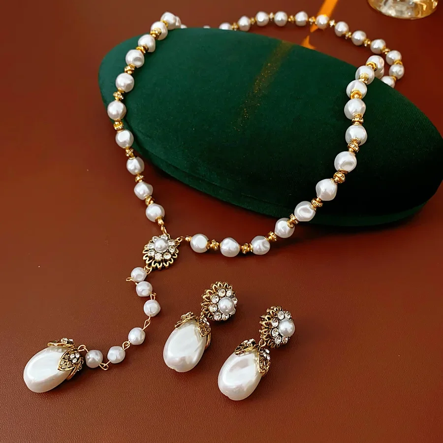 مجموعات مجوهرات اللؤلؤ الزهور خمر للنساء الفضة إبرة إسقاط أقراط الراقية الرجعية 2025 قلادة إكسسوارات عقد مجموعة