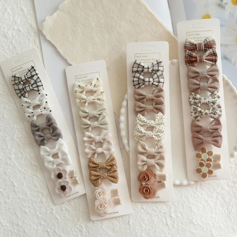M76C 5 أزواج من إكسسوارات الشعر على شكل فراشة للفتيات الصغيرات، دبابيس شعر آمنة للتثبيت بشكل عصري لأعياد الميلاد والمناسبات