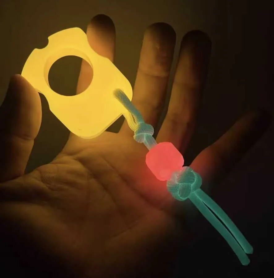 1 Piece Luminous EDC Tool Pendant, Defense Tool
