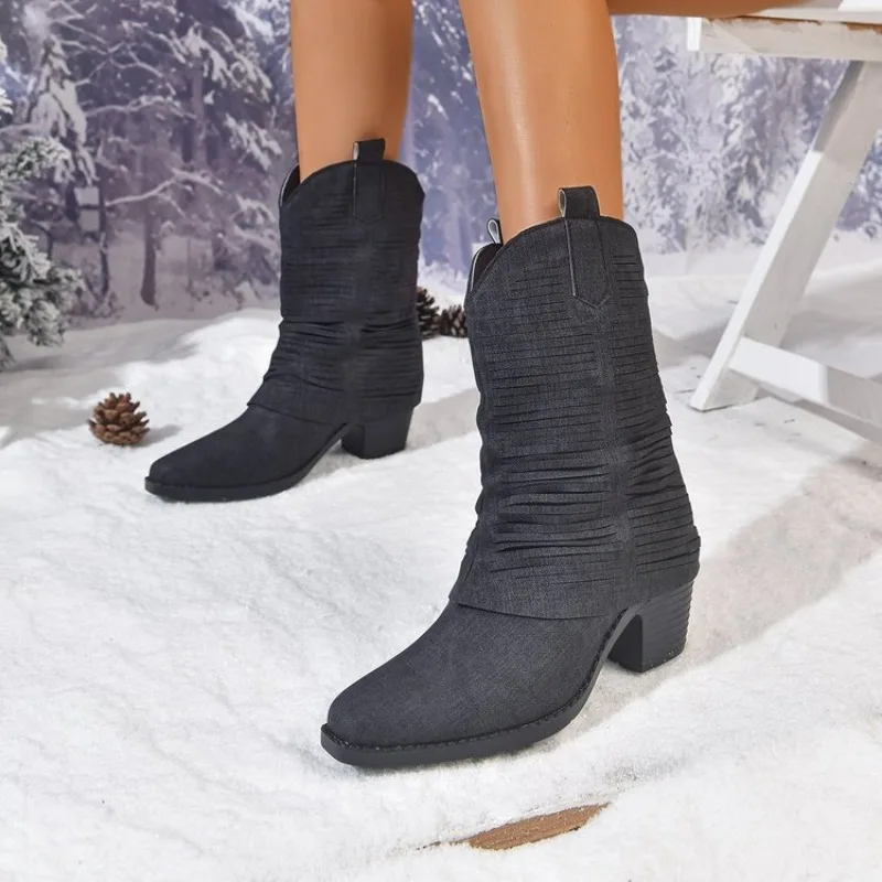 أحذية من الدنيم بأكمام متوسطة الساق، أحذية جديدة بمقدمة مدببة ومضادة للانزلاق ومقاومة للاهتراء وكعب عريض