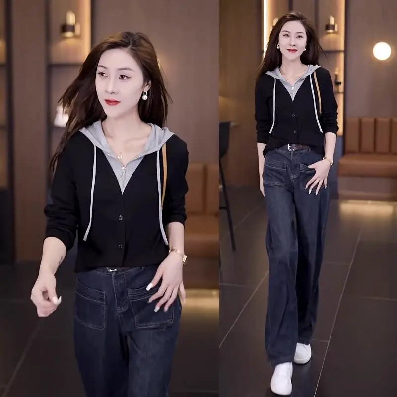 

Fashionable and Stylish Denim Wide Leg Pants Set for Women's Autumn New Style Hooded Top Straight Leg Pants Casual Two-piece Set