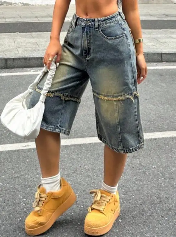 

Women's Denim Shorts Summer Fashion 2025 Spliced Rough Edge Leather Handsome Denim Shorts Loose Straight Leg Five Quarter Pants