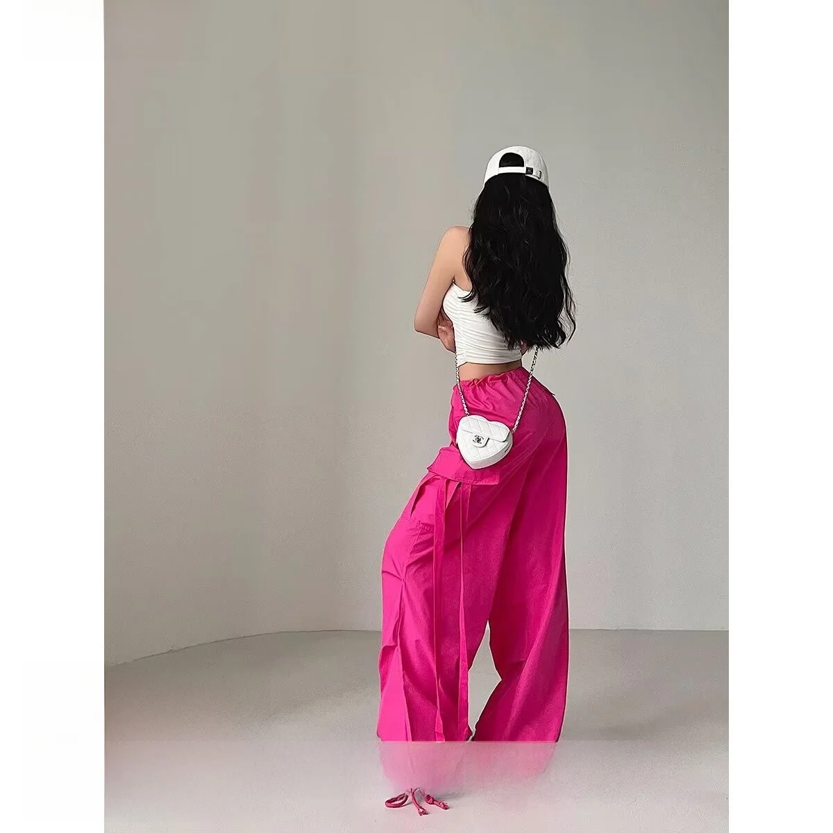 Calças Cargo de Cintura Baixa com Faixa em Vermelho Rosa Estilo Workwear Calças Longas de Cintura Alta Material Fino Moda Fem...