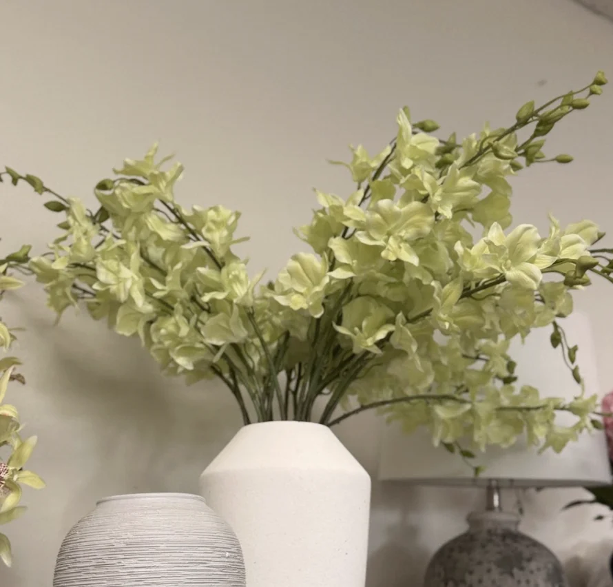 

20Pieces Professional Artificial Plants & Flowers