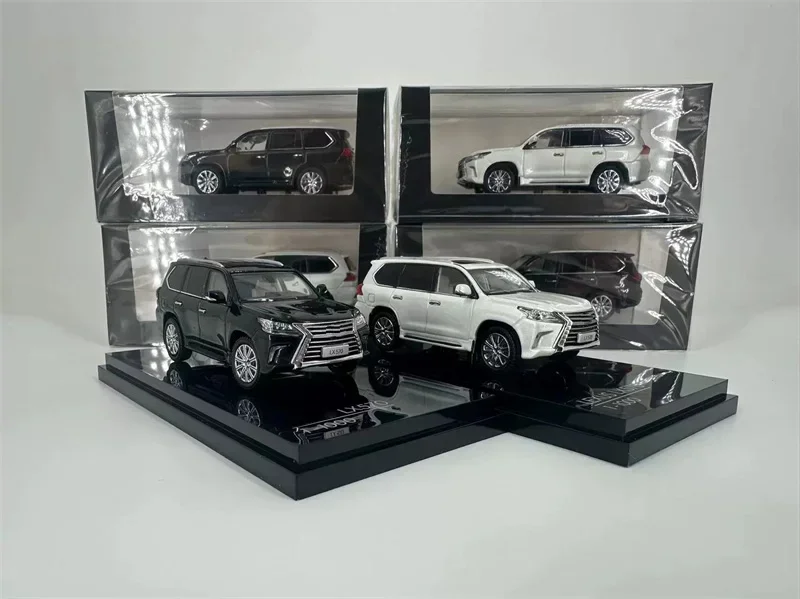 

Kyosho 1:64 LX570 silver / black /white Die-Cast Car Models