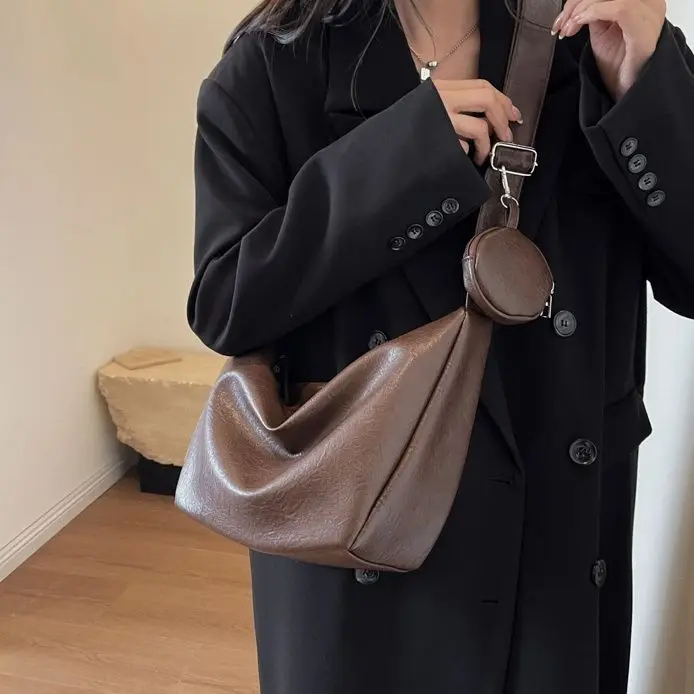 Large Capacity High-Quality For Women Versatile New Fashion Niche Design Wide Strap Single Shoulder Crossbody Dumpling Bag ANI