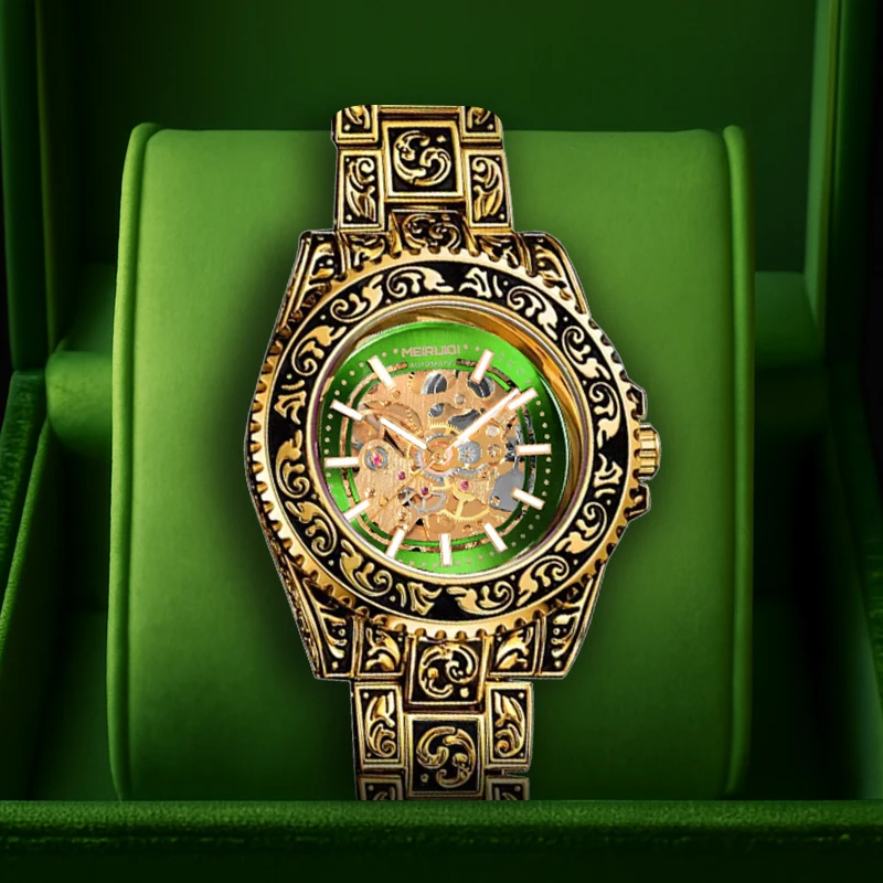 A men's green dial with no numerical bar scale gear dial displaying gorgeous business and leisure mechanical watch