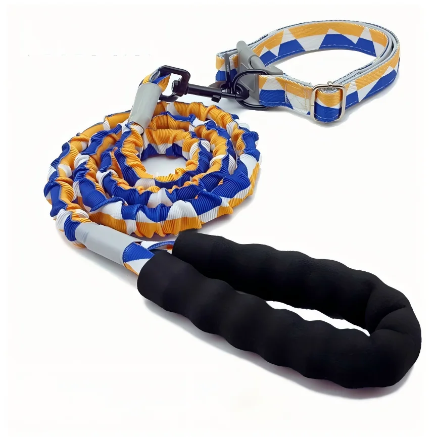 Dog Leash With Comfortable Padded Handle Traction Rope For Strong Dogs Enhance Safety And Control Explosion-Proof