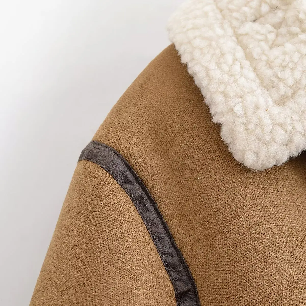 سترة دافئة أوروبية وأمريكية للخريف والشتاء بسيطة وعصرية باللون البني الحلو والرائع للدراجات النارية من الفرو القصير الكل في واحد