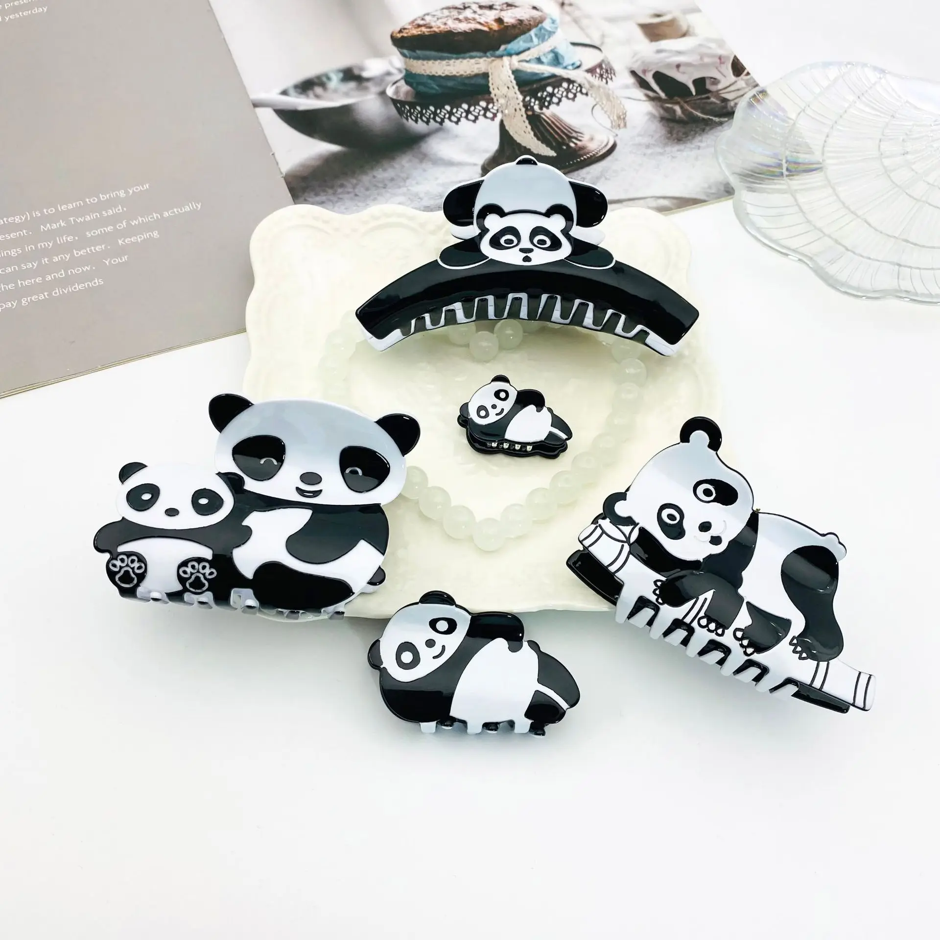 

Cute Cartoon Acrylic Panda Hair Claws Shark Clip Animals Hairpin Accessories for Women Girls Jewelry Gift Headwear