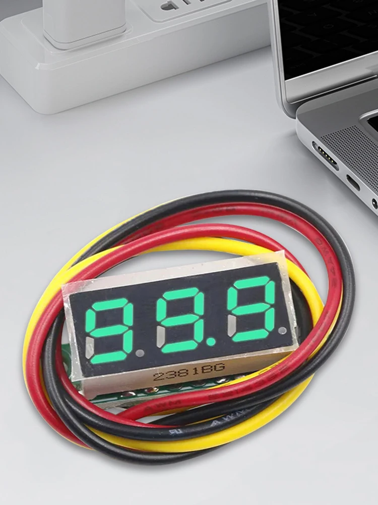 Mini voltmètre numérique DC 0-100V, testeur de tension, panneau mètre, rouge, bleu, vert, jaune, moto, voiture, 3 fils, 1-10 pièces
