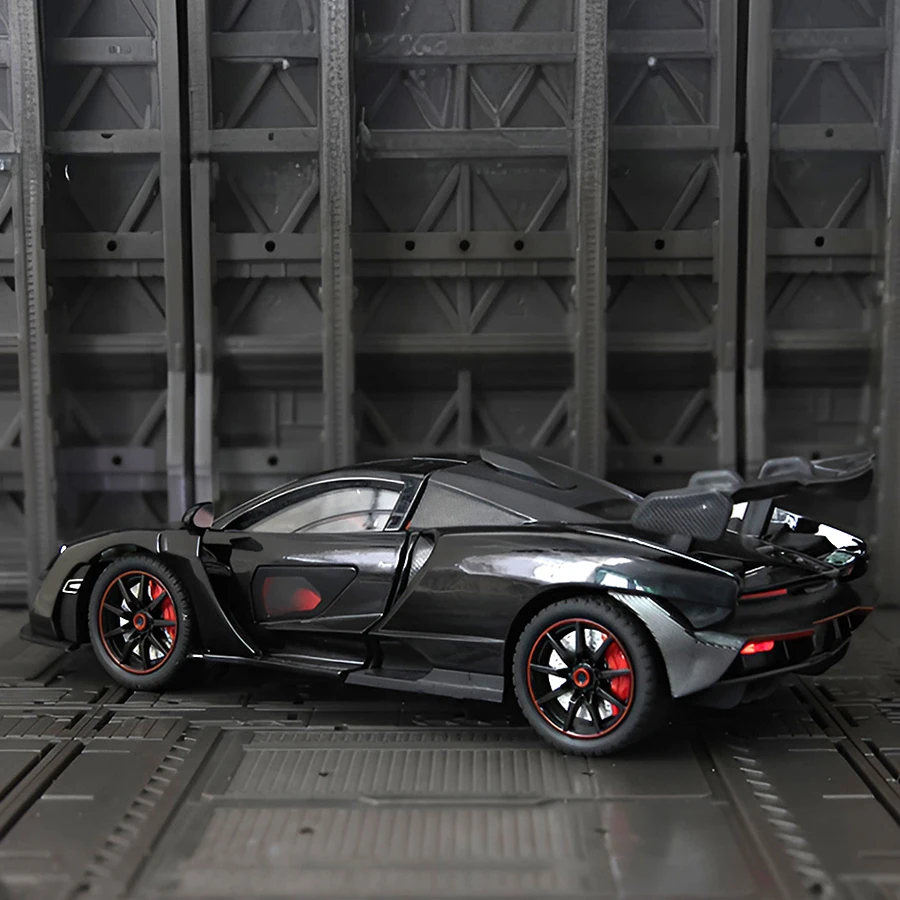 1:24 McLaren Senna alloy car model door can be opened has simulated sound and lighting functions rich details, fine workmanship
