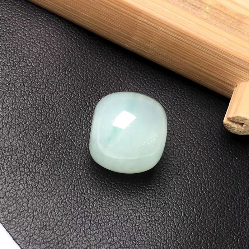 Wholesale Natural Myanmar a-Level Ice Glutinous as Right as Rain Jade Lulutong Pendant