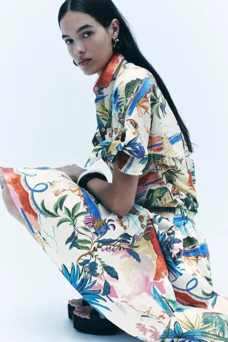 تنورة نسائية متوسطة الطول جديدة لصيف 2024 ort Sve مطبوعة irt فضفاضة تناسب شرابة تفاصيل نسيج بوليستر عادي طول Sve