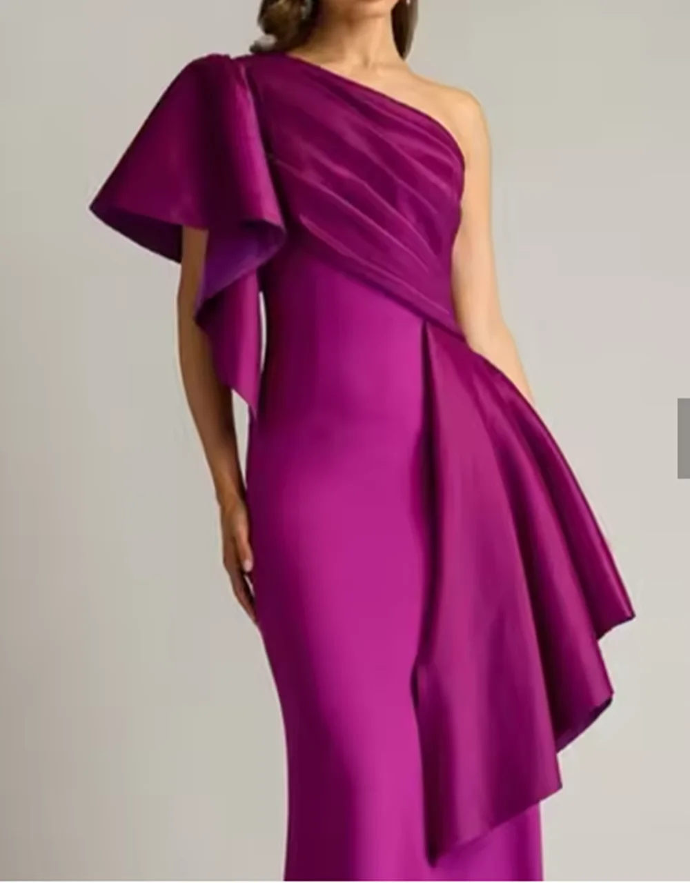 

Длинные атласные платья для матери невесты по индивидуальному заказу с оборками Платье для выпускного вечера длиной до пола для женщин