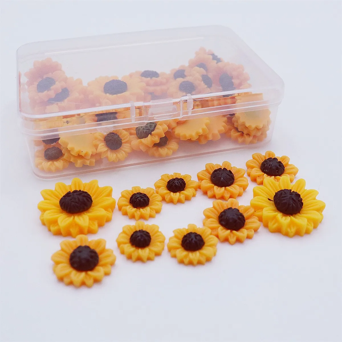 50pcs/Box Resin 15~25mm 3 Sizes Mix Yellow Daisy Sunflower Flatback Cabochons Embellishments for Scrapbooking DIY Easter Crafts