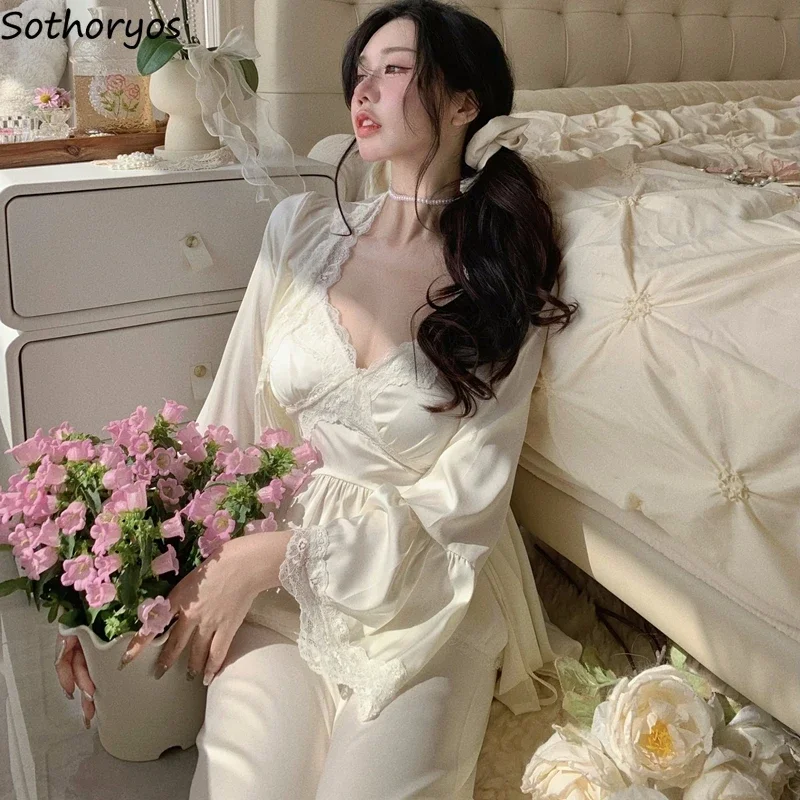 

Однотонные пижамные комплекты, женские элегантные мягкие комплекты из трех предметов, домашняя повседневная кружевная нежная корейская модная эстетичная одежда для дома с расклешенными рукавами