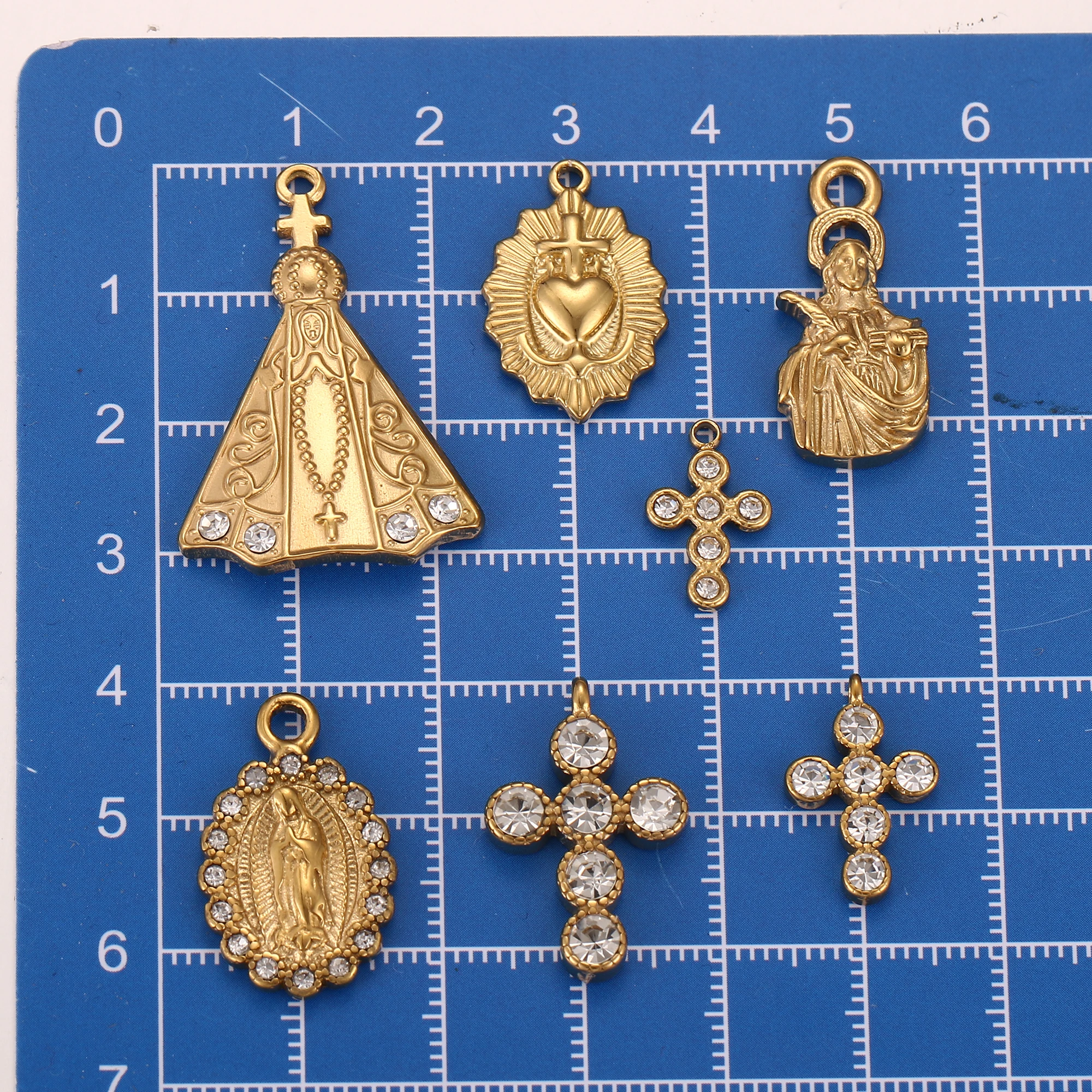 3 Stück Anhänger „Unsere Liebe Frau von Aparecida“ aus Edelstahl, Jungfrau Maria/Kreuz/Herz, katholisches Amulett für Halsketten, DIY-Schmuckherstellung – Detail 3