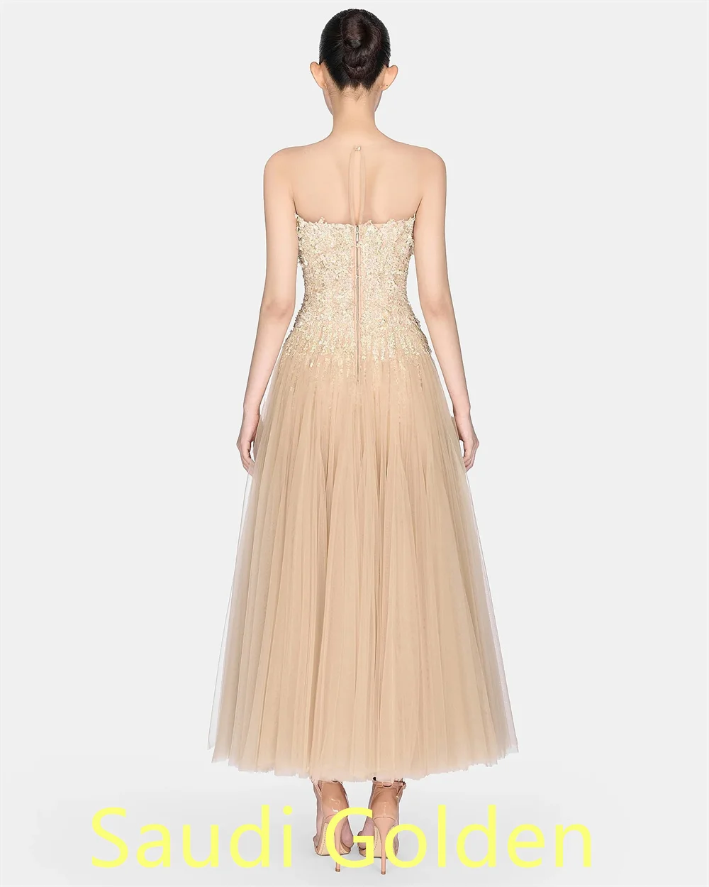 Customized Delicate  pure Tulle Celebrity Gowns Exquisite Strapless Tassel Appliques Tiered Zipper Back Customized Robe de soiré