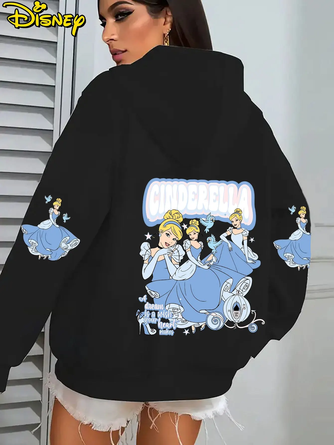 Sweat à capuche Disney pour femme Cendrillon & Princesses Pumpkin Carriage - Confortable - Pull d'hiver avec motif de personnage de dessin animé