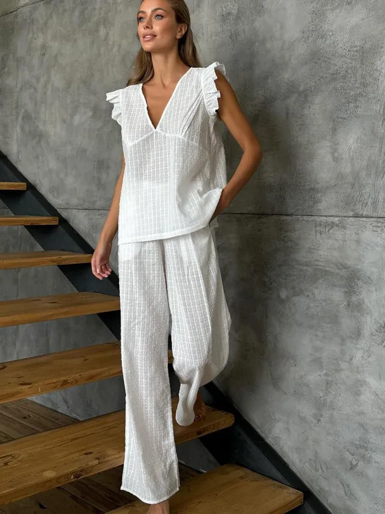

Spring 2026 Women's Loose V-neck Sleeveless Top And Wide Leg Pants Two-piece Set Casual White Flutter Sleeve Ensemble