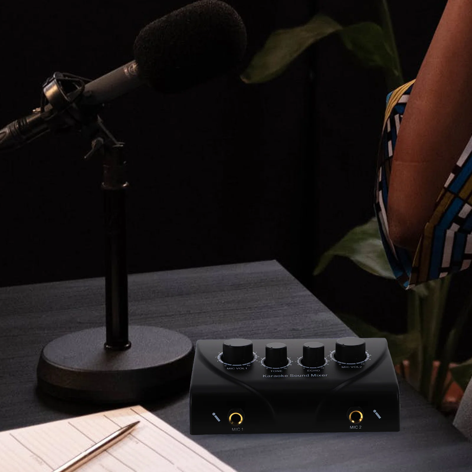 

1Set Professional Karaoke Mixer Ktv Stereo Line Audio Mixer Us Plug Dual Channel Low Noise High Quality Sound for Home Stage