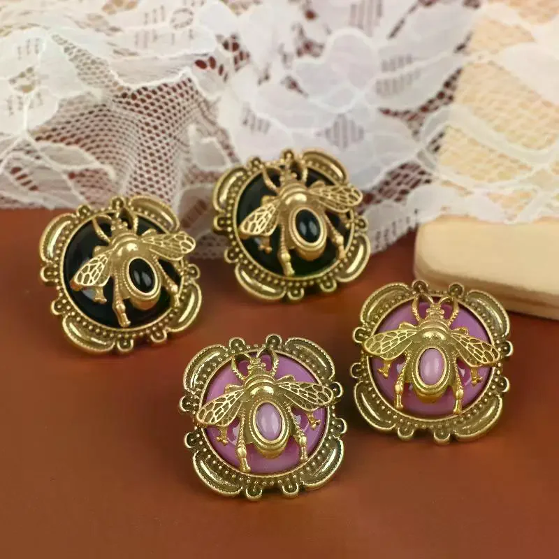 Vintage Moth Studs Earrings For Woman Glass Bee Antique Gold Color Luxury Quality Jewelry Wedding Party Accessories