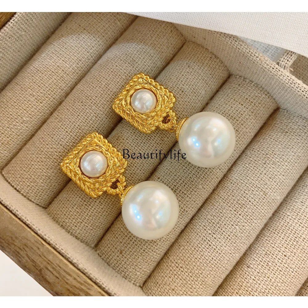 

Pearl stud earrings French court retro atmospheric versatile earrings