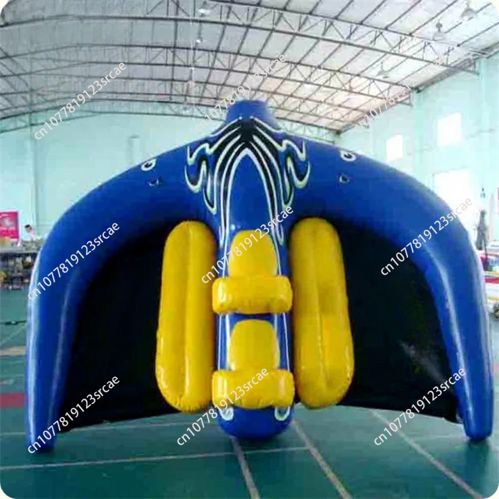 

Водные развлечения пользуются большим спросом - надувные самолеты-катамараны для полетов.