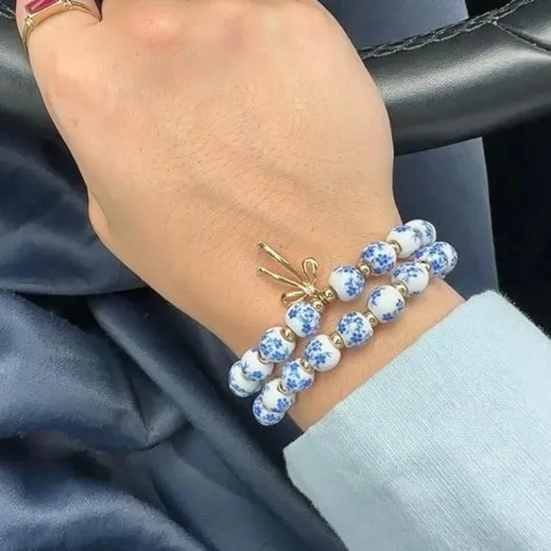 الأزياء الأزرق والأبيض الخزف اليدوية نسج الخرز أساور حبل مرن قابل للتعديل لطيف الفتيات Bowknot قلادة اليد الإسورة