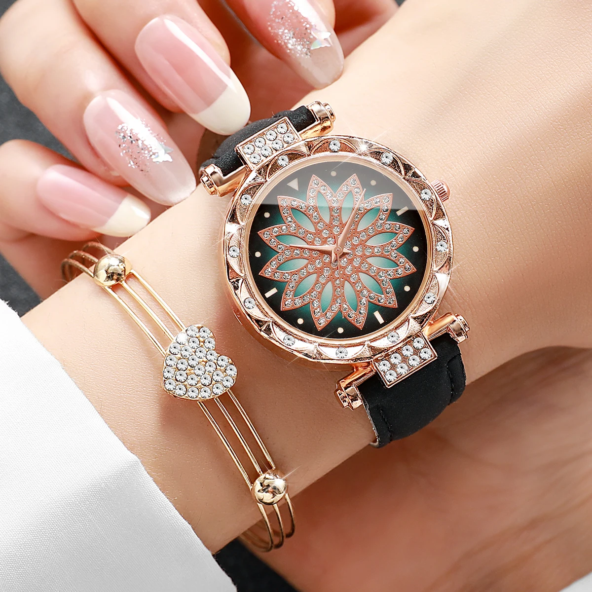6PCS Fashion Rhinestone Flower Dial Women Wristwatch Ladies Leather Strap Watch Heart Diamond Jewelry Set(Without Box)