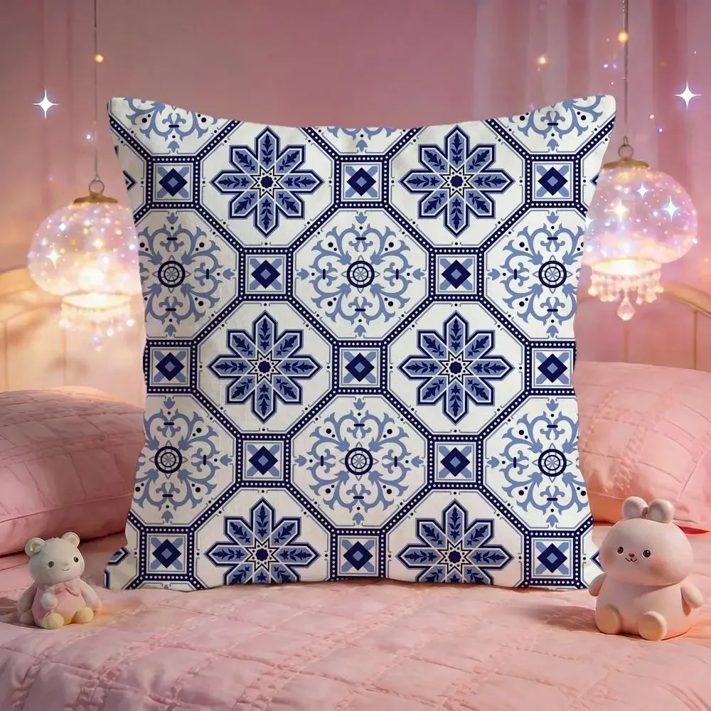 Traditional Blue and White Porcelain Cushion Cover Premium Comfort Reversible Pillow Cove y Room & Car Interior