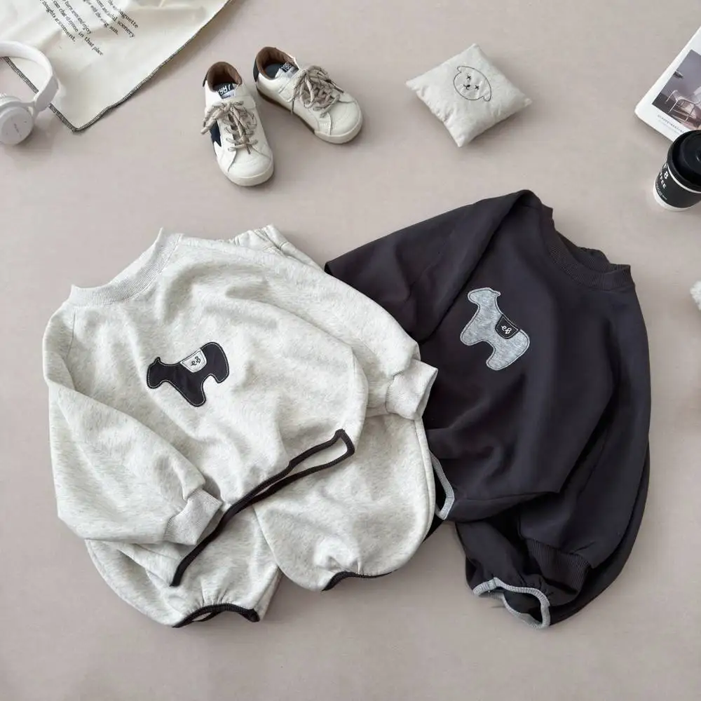 Kinderkleidungssets 2026 Herbst Baby Jungen Mädchen Cartoon-Patch-Stickerei Langarm-Pullover-Oberteil+Hose 2-teiliges Freizeit-Outfit für Kinder – Detail 2
