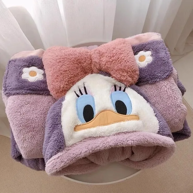 MINISO Cartoon Robes Animal Donald Duck Women Hooded Bathrobe Cosplay Costumes Winter Home Wear Lady Nightgown Pajama