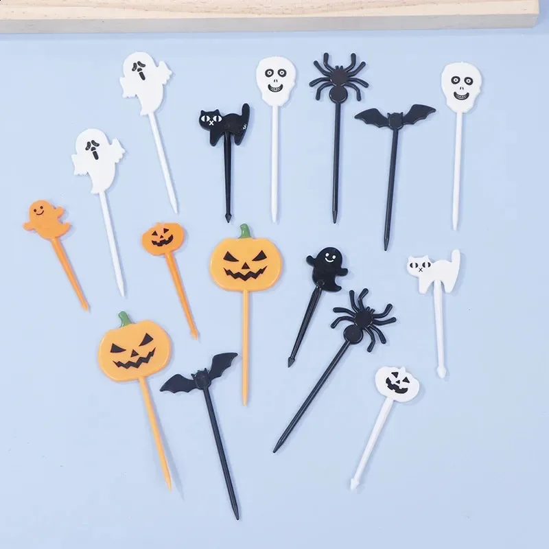 

61012 pieces of fruit fork mini cartoon childrens snacks cake dessert pickaxe toothpick bento lunch Halloween party decoration 2