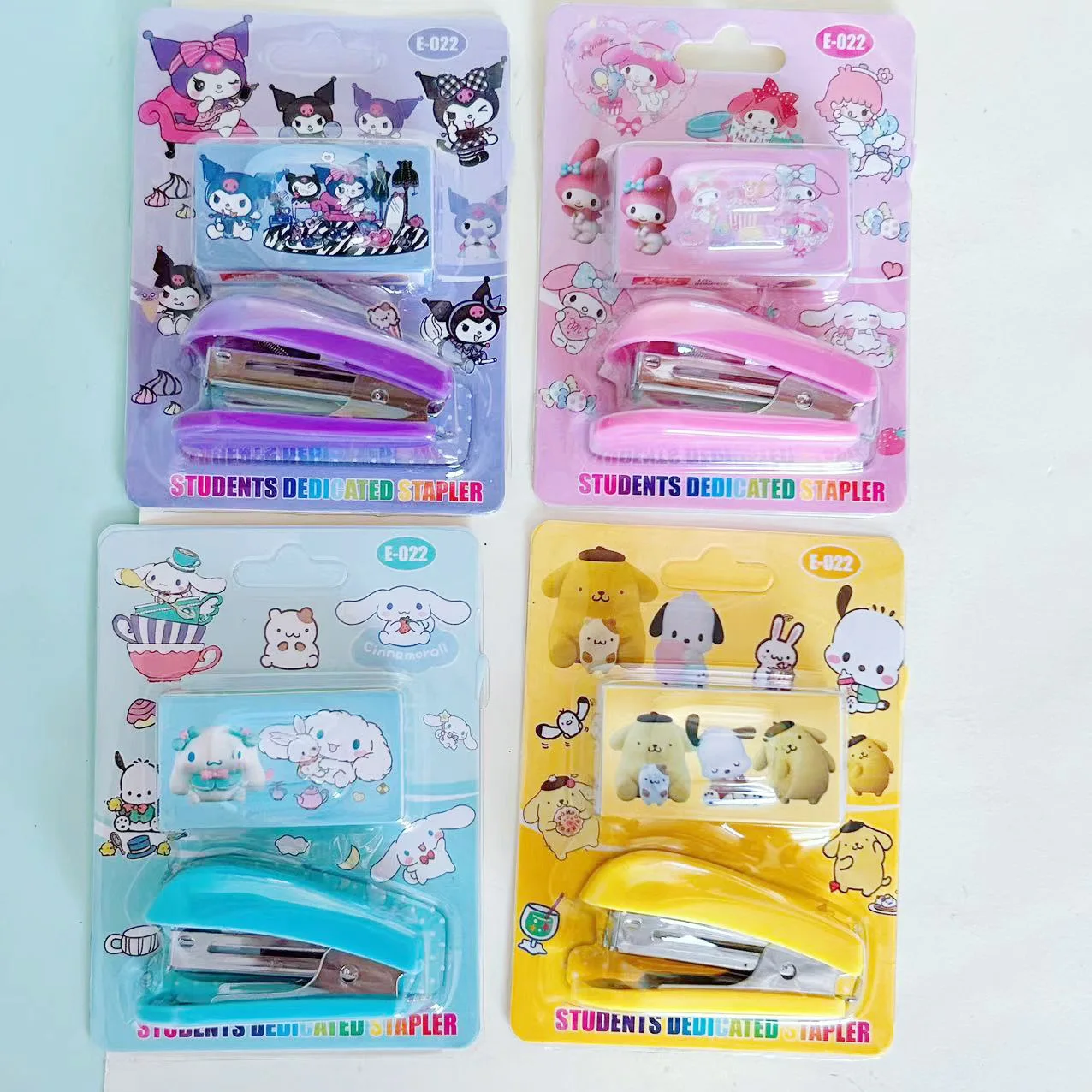 

Hello kitty Kuromi Stapler Cartoon Mini Stapler Cute Student Stationery Bookbinding Paper Stapler School Gift Office Supplies
