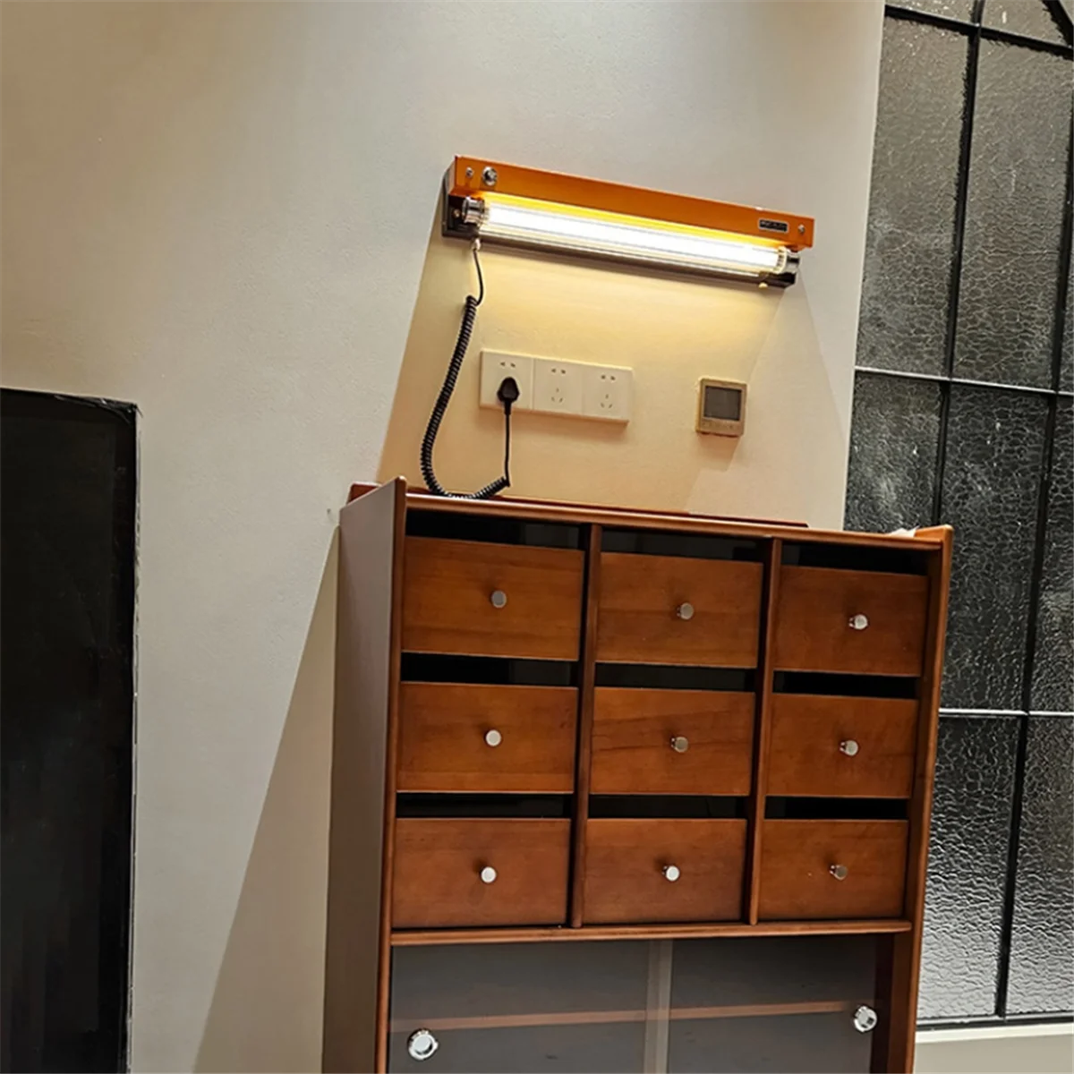 

A97G Art Design LED Wall Lamp Switch Dimming New Style Orange Black Metal Clear Acrylic Tube Sconce for Bedroom Parlor Shop